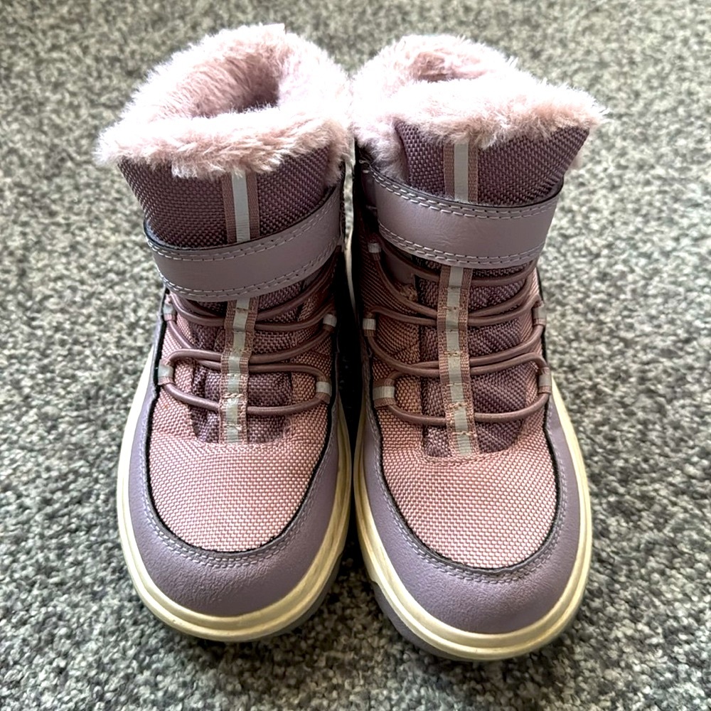 Girls snow boots